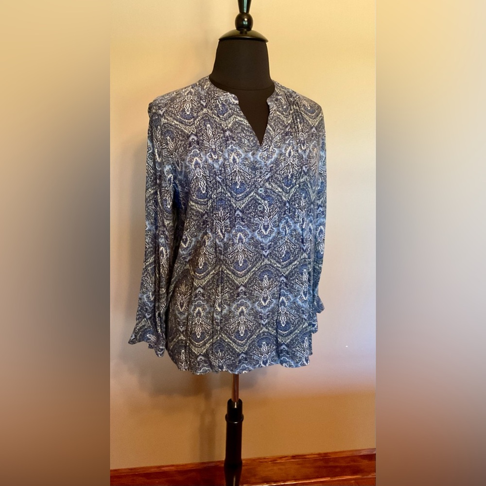 Roz & Ali 2x long sleeve paisley print tunic, great fall transition piece.